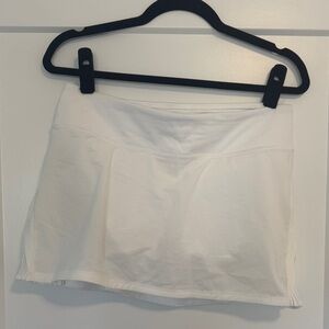 Lululemon Play Off the Pleats White Tennis Skort/Athletic Skirt